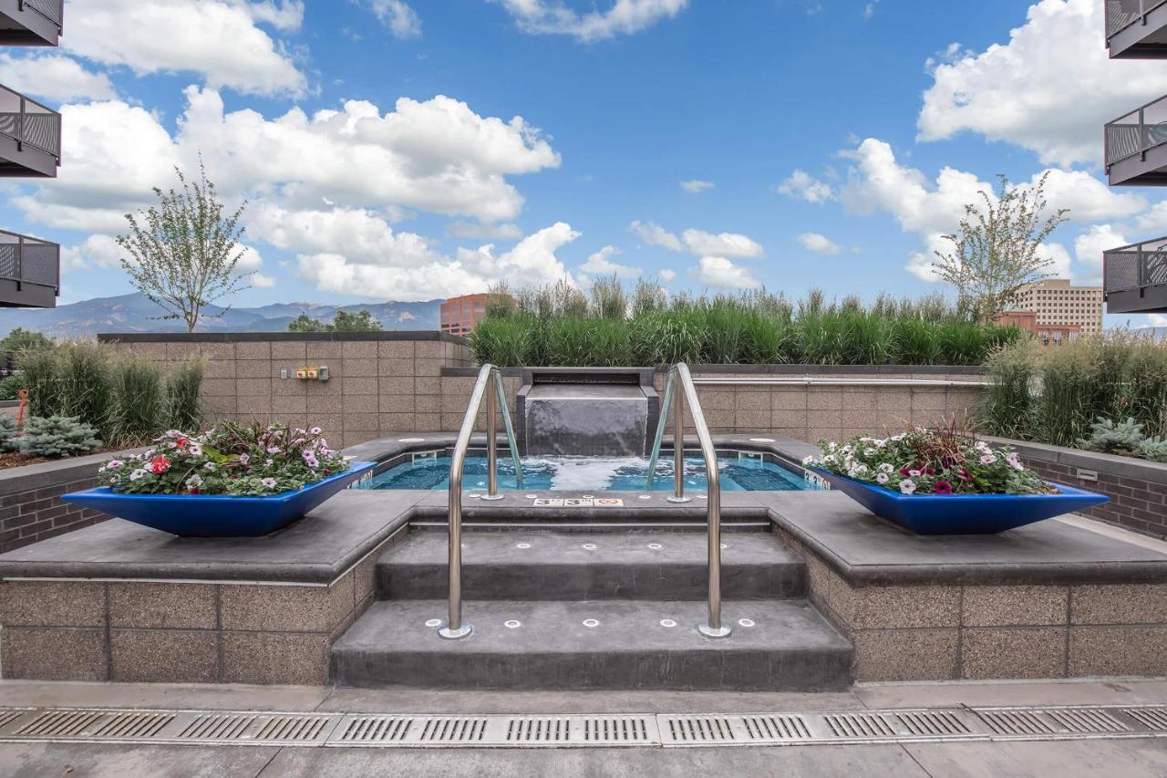 Colorado Springs Luxurious Unit With Mountain Viewアパートメント エクステリア 写真