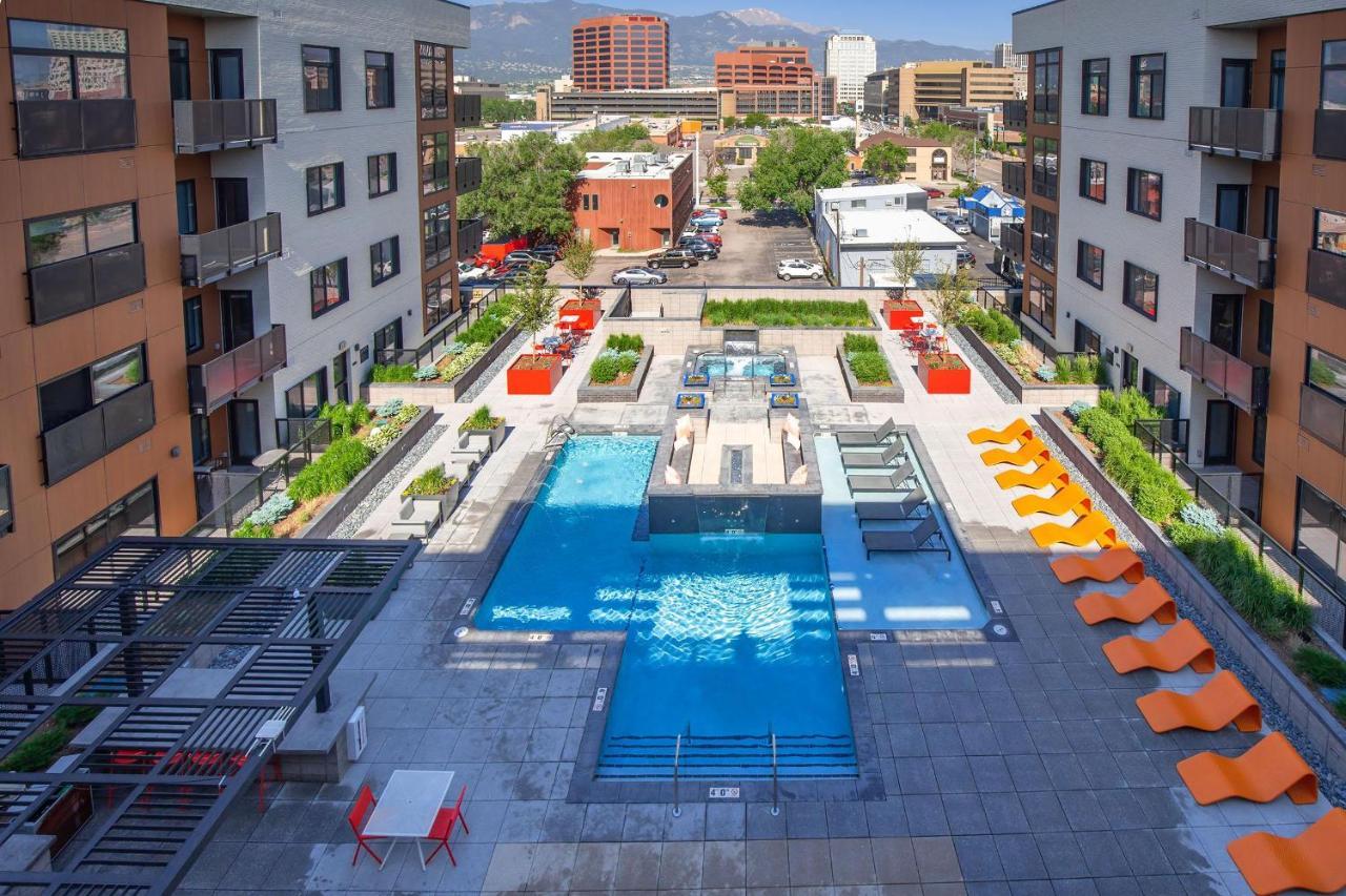 Colorado Springs Luxurious Unit With Mountain Viewアパートメント エクステリア 写真